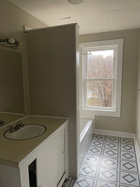 287 4th Ave unit 3, Woonsocket, RI 02895 - photo 2