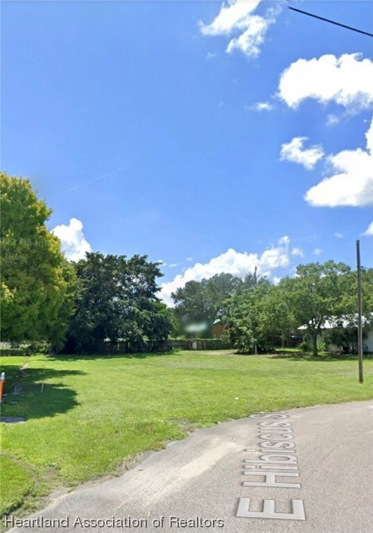 344 E Hibiscus St, Lake Placid, FL 33852 - photo 2