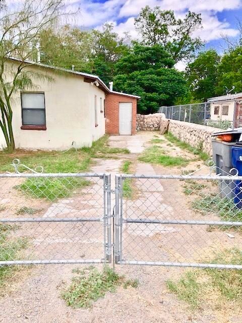 7513 Green Valley Place, El Paso, TX 79915 - photo 3