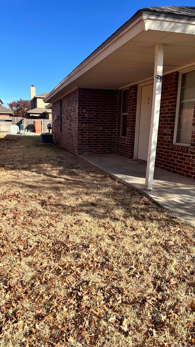 3102 110th St unit B, Lubbock, TX 79423 - photo 2