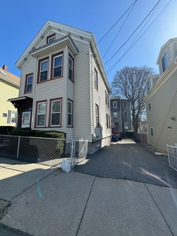50 Dane St unit 2, Somerville, MA 02143 - photo 5