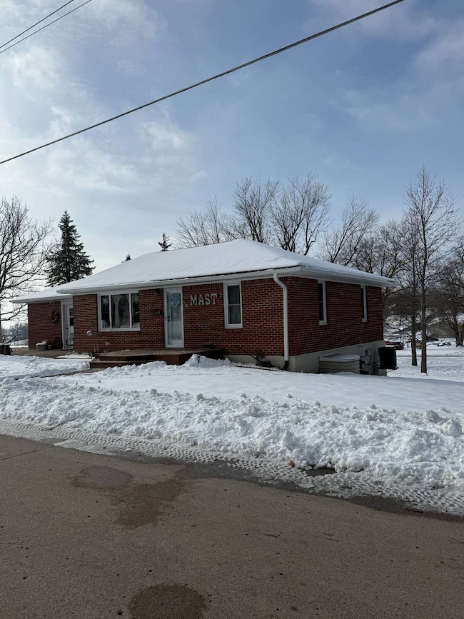 205 S Hayes St, Mount Ayr, IA 50854 - photo 3