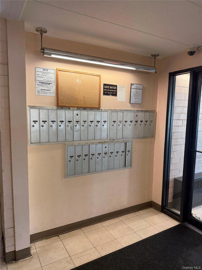 13446 Maple Ave unit 1C, Flushing, NY 11355 - photo 3