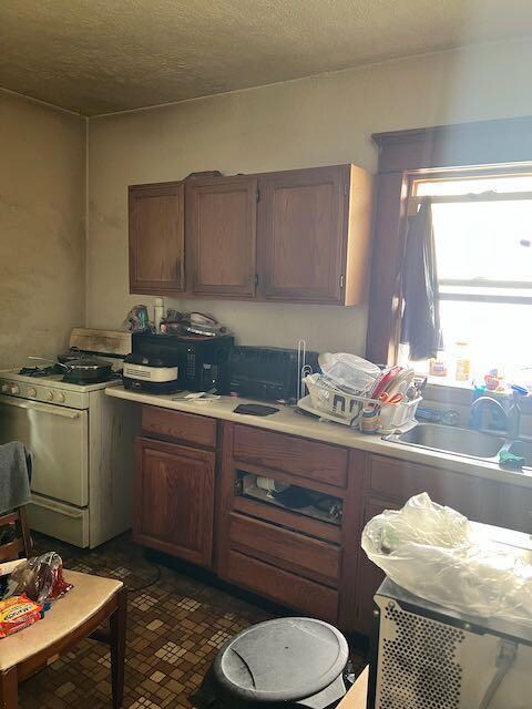 561 W Main St, Newark, OH 43055 - photo 6