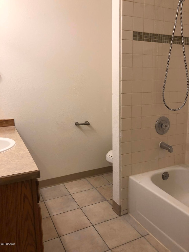3903 Iowa Dr unit 2, Anchorage, AK 99517 - photo 4
