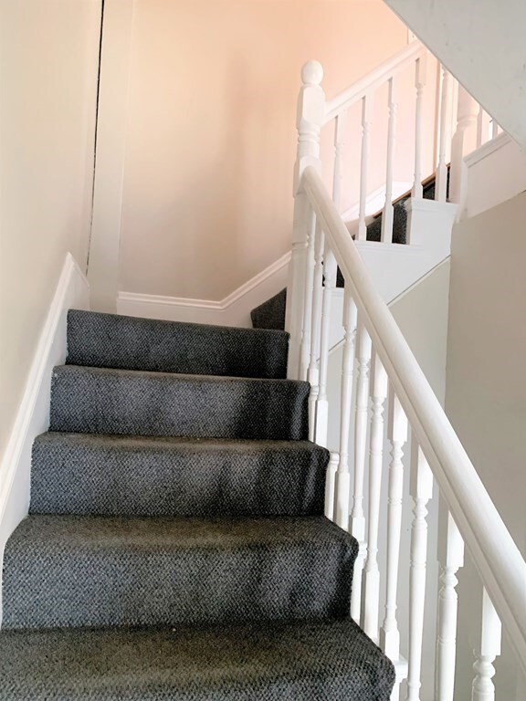 25 Gibbens St unit 2, Somerville, MA 02143 - photo 6