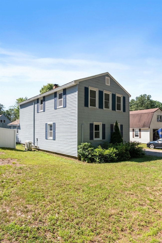 36 Lark St, Franklin, NH 03235 - photo 4