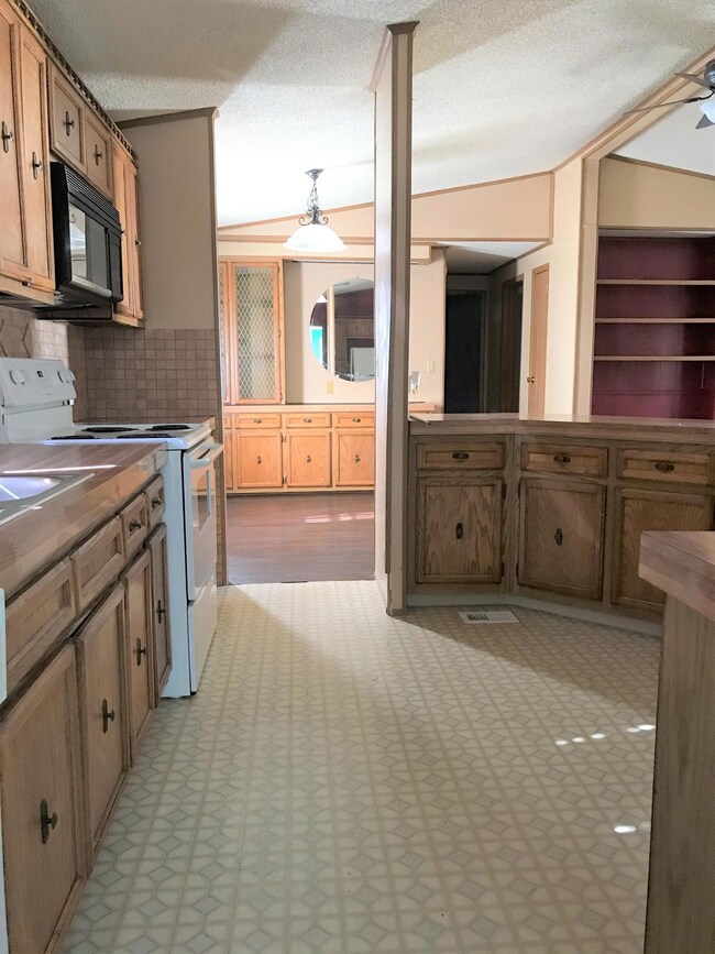 101 W Antelope St, Mandan, ND 58554 - photo 5