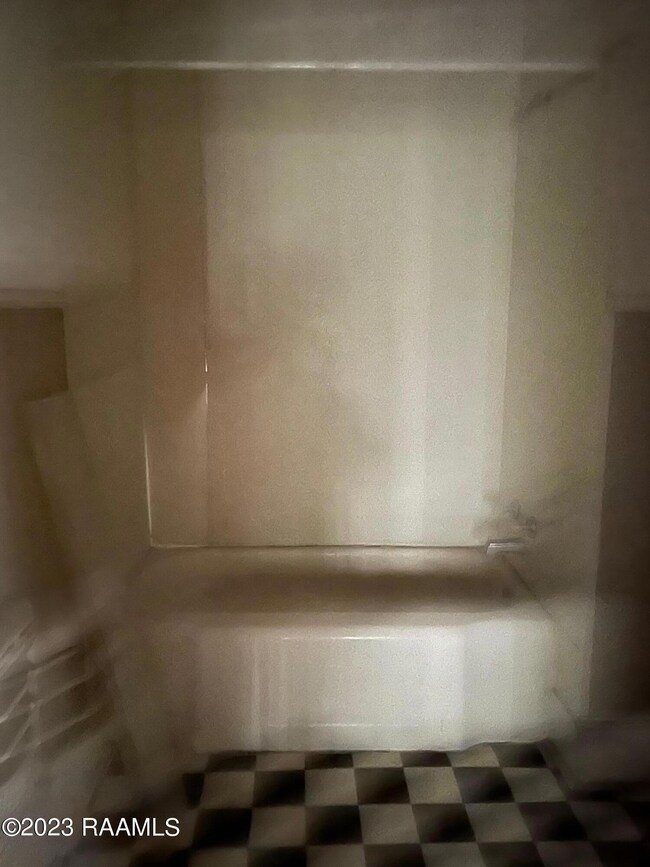 706 Lanza Ln, New Iberia, LA 70560 - photo 3