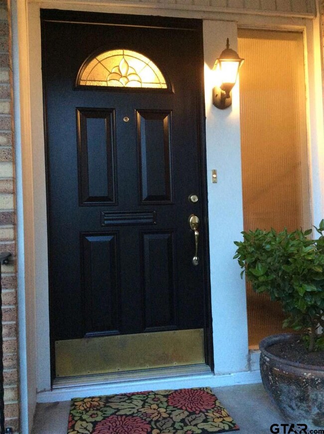 3409 3409 McMillan, Tyler, TX 75701 - photo 2