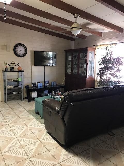 PALO VERDE  LIVING ROOM