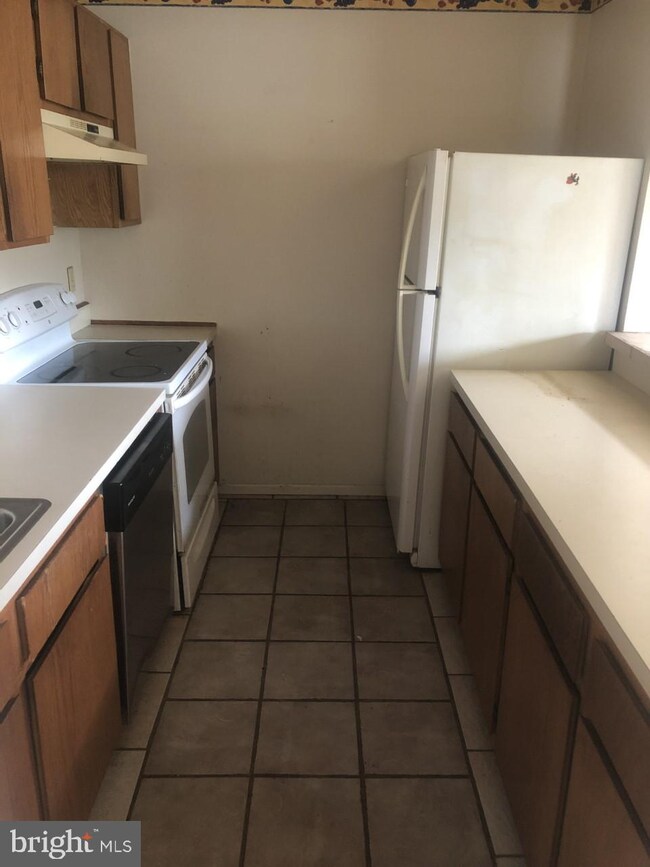 3102 Woodlands Dr unit 729, Mays Landing, NJ 08330 - photo 4