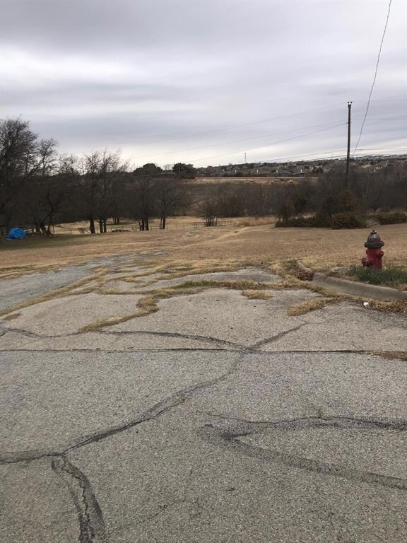 1200 Lakeview Ridge, White Settlement, TX 76108 - photo 2