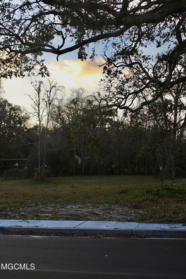 273 Querens Ave, Biloxi, MS 39530 - photo 7