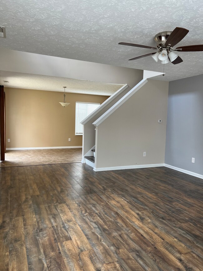 2777 Grand Fir Dr, Greenwood, IN 46143 - photo 3