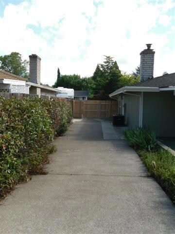 1963 Camellia Ave, Medford, OR 97504 - photo 3