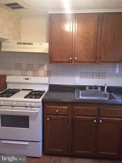 2571 Colebrooke Dr unit 3, Temple Hills, MD 20748 - photo 5