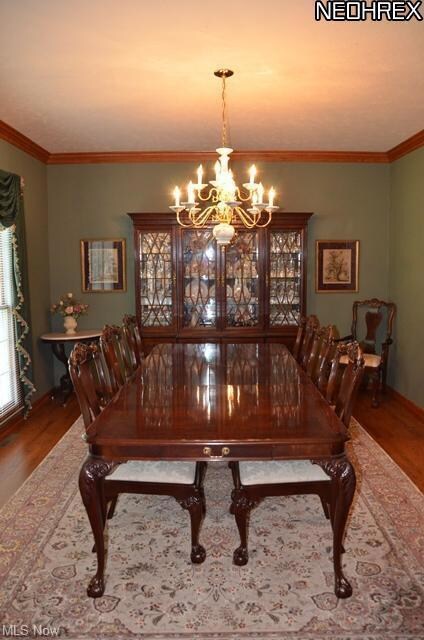 Lovely formal dining room