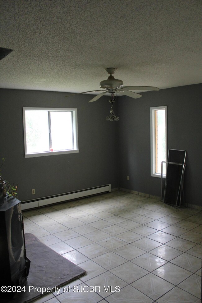 1503 Saiz Ln, Bloomfield, NM 87413 - photo 4