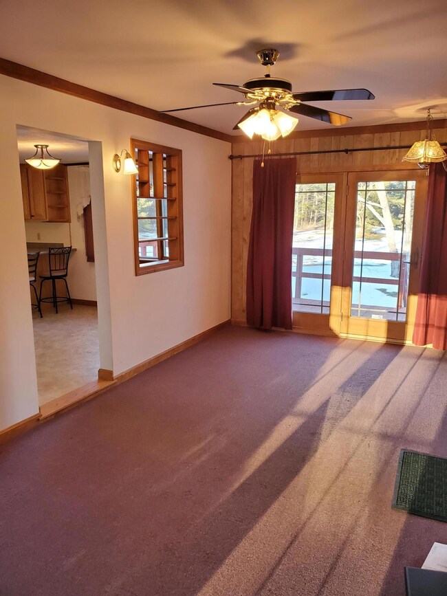 7 breezeway with deck _ entrance