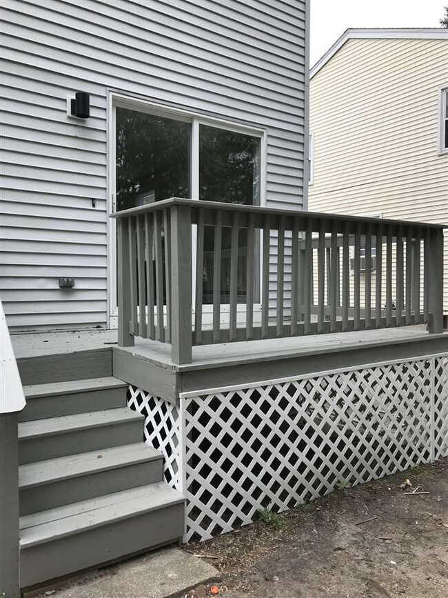 103 Glendale Ave, Manchester, NH 03103 - photo 3