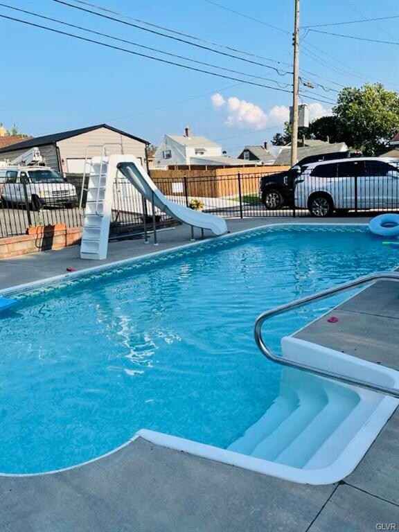 325 7th St, Whitehall, PA 18052 - photo 5