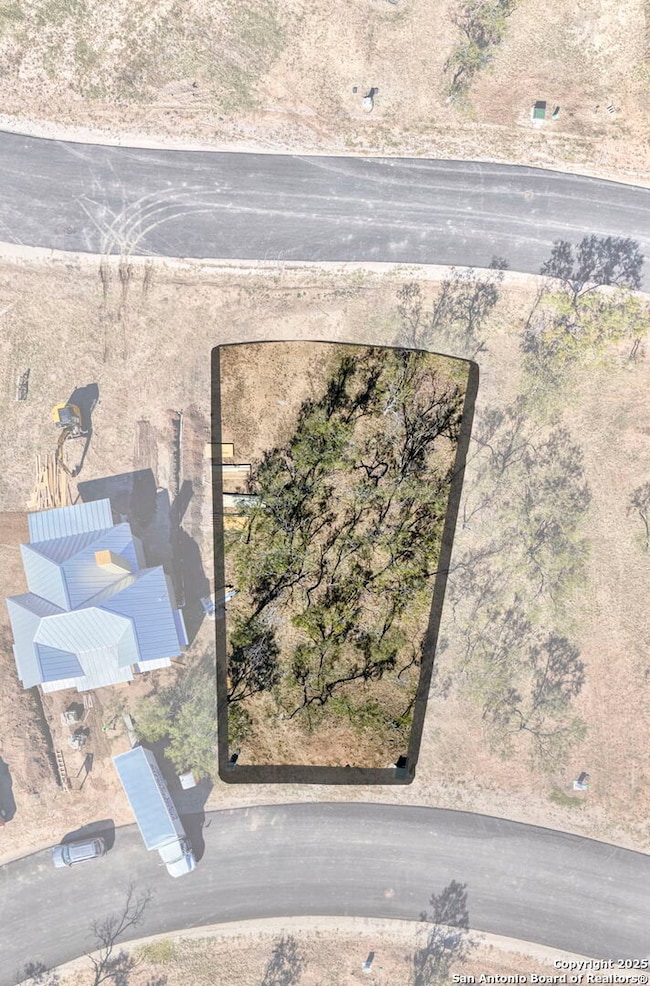 77 Arch Ray, Fredericksburg, TX 78624 - photo 2