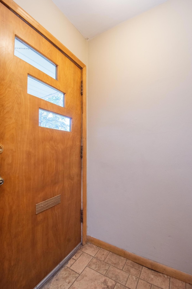 1409 9th Ave S, Moorhead, MN 56560 - photo 2