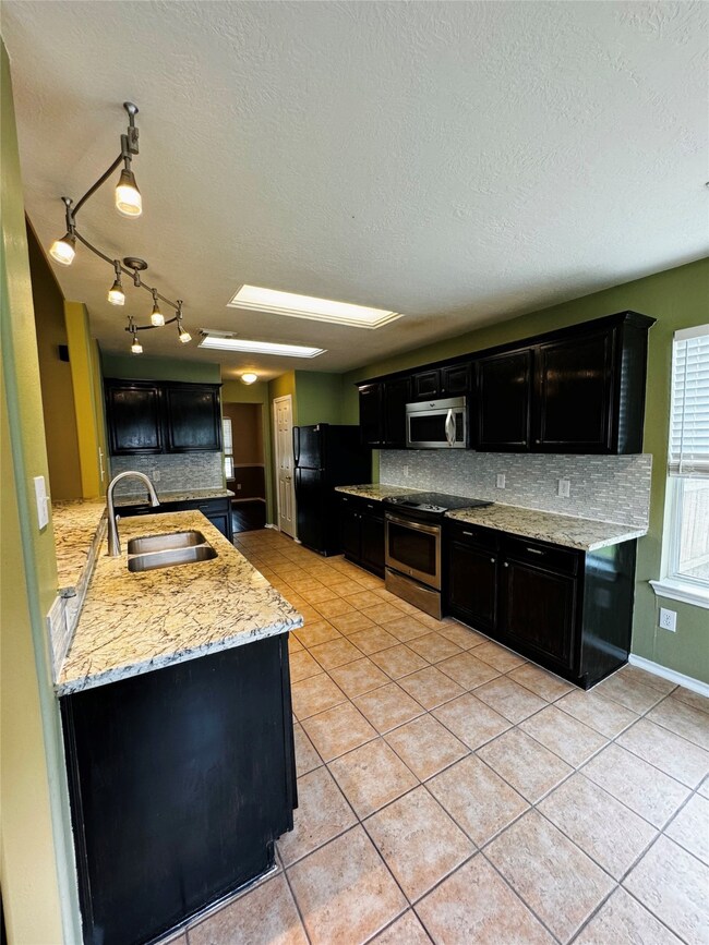 5405 Palo Duro Dr, Pearland, TX 77584 - photo 4