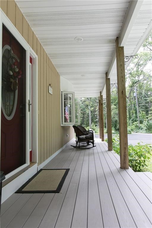 79 Hospital Rd, Riverside, RI 02915 - photo 4