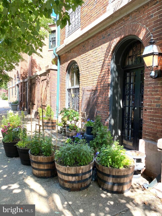 700 Cathedral St unit 102, Baltimore, MD 21201 - photo 5