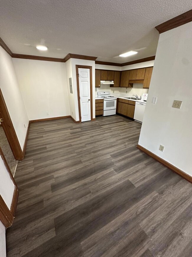 3533 Ivy Commons Dr unit 202, Raleigh, NC 27606 - photo 3