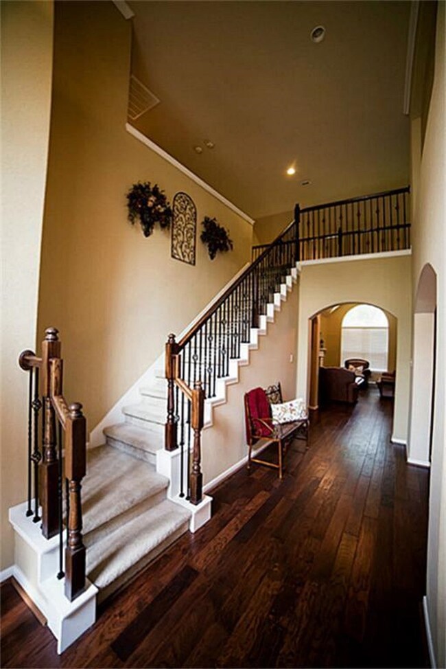 19 Caelin Ct, Spring, TX 77382 - photo 2