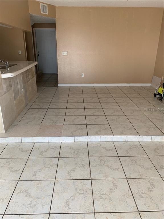 924 Caribbean Dr, Davenport, FL 33897 - photo 4