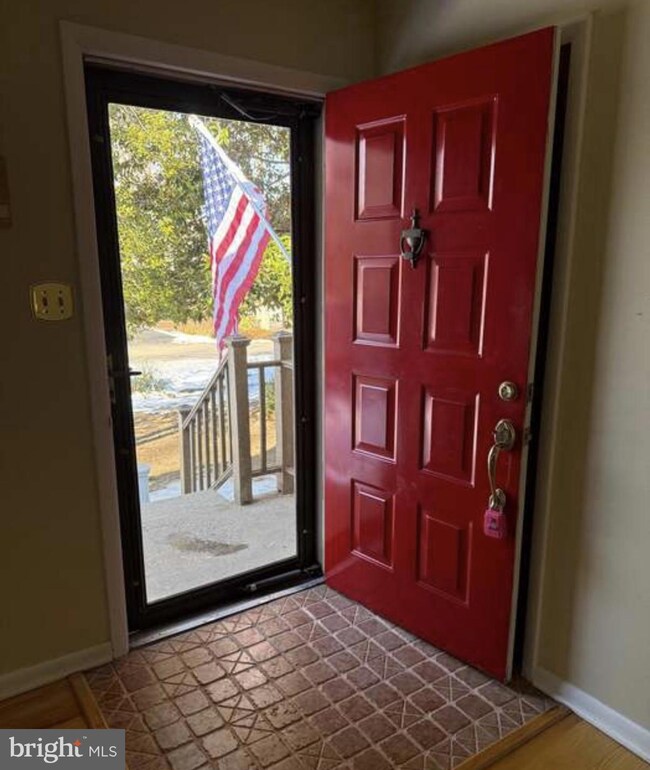 205 Confederate Cir, Locust Grove, VA 22508 - photo 4