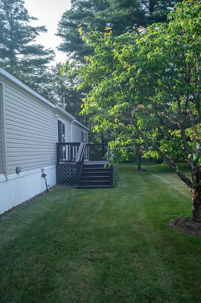 49 Temple Dr, Rochester, NH 03868 - photo 5