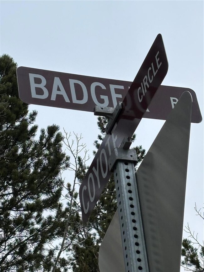 Cross Streets of Lot