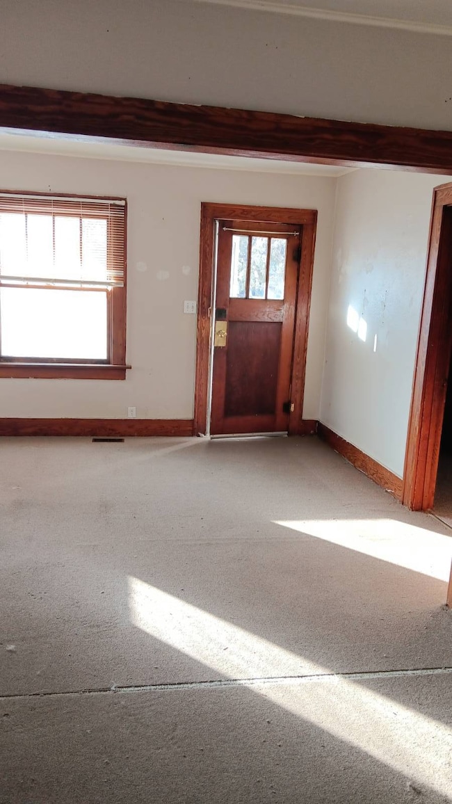 1015 Walnut Ave, Goodland, KS 67735 - photo 2