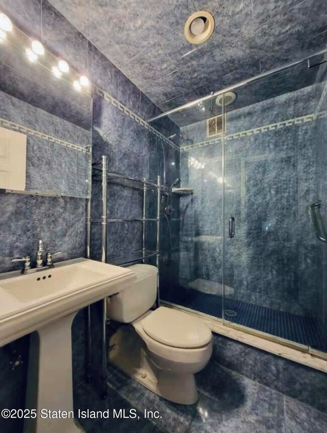 Woodview Condominium unit 5B, Staten Island, NY 10305 - photo 5