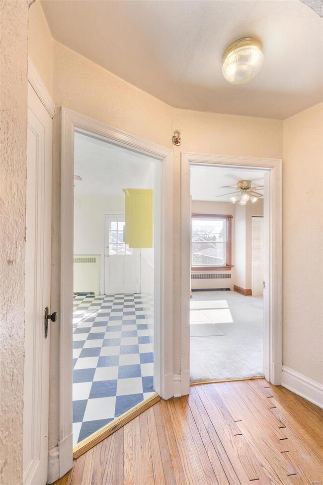 5236 Lindenwood Ave, Saint Louis, MO 63109 - photo 7