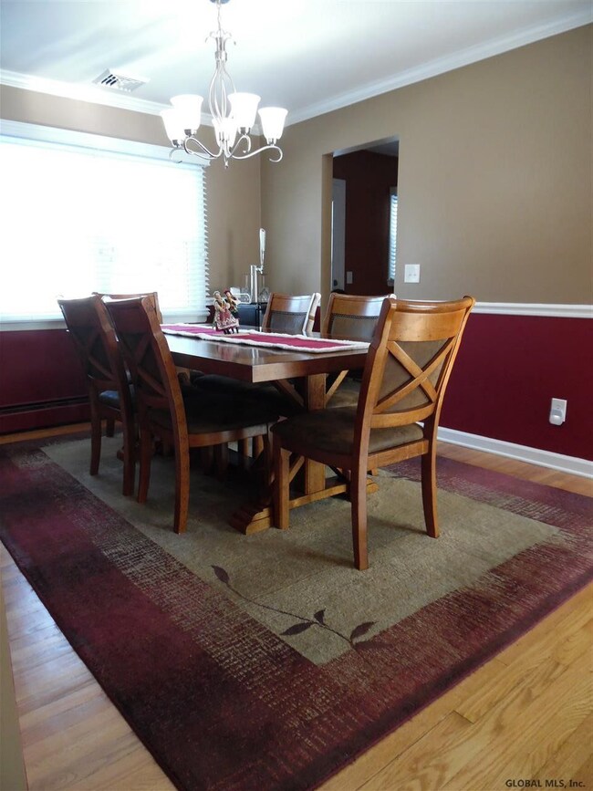 10 Meadowlark Ln, Wynantskill, NY 12198 - photo 4