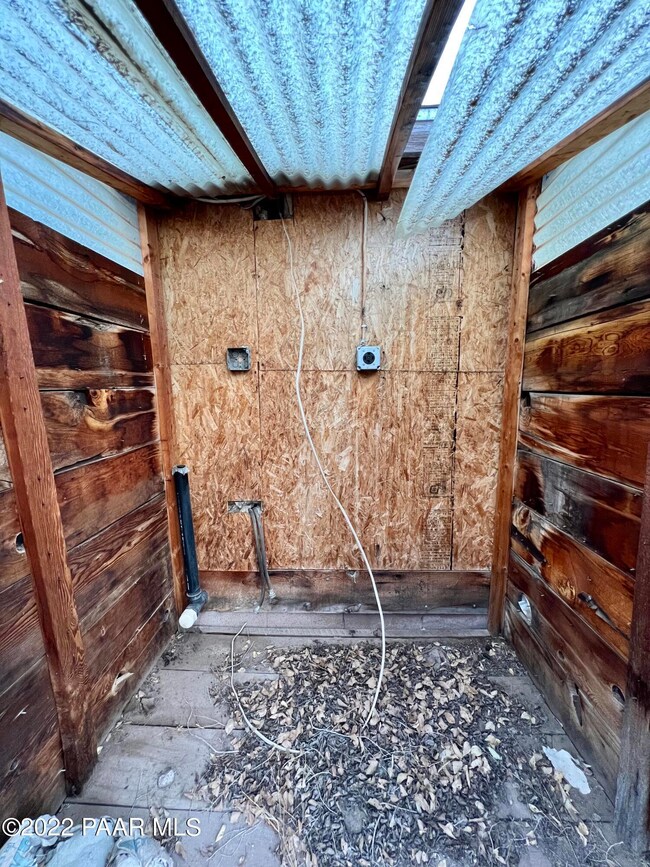 47185 N 2nd St, Ash Fork, AZ 86320 - photo 5