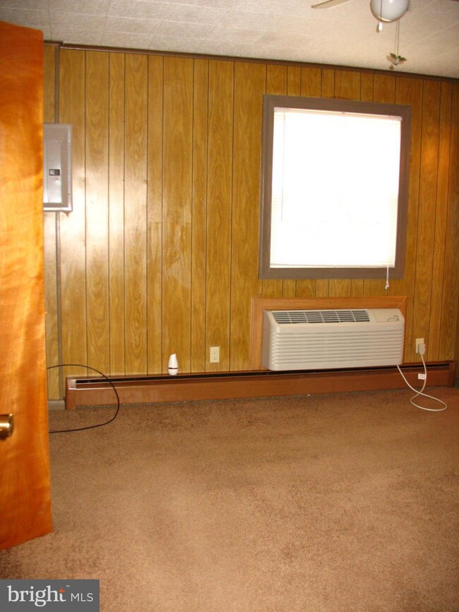 44477 Clarkes Landing Rd unit 3, Hollywood, MD 20636 - photo 2