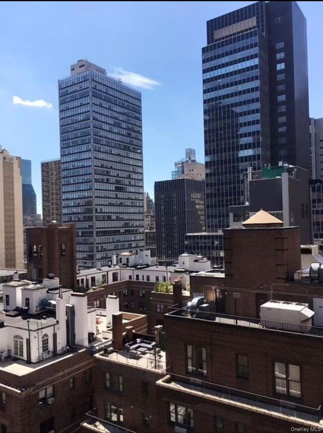 The Cosmopolitan unit 22C, New York, NY 10017 - photo 2