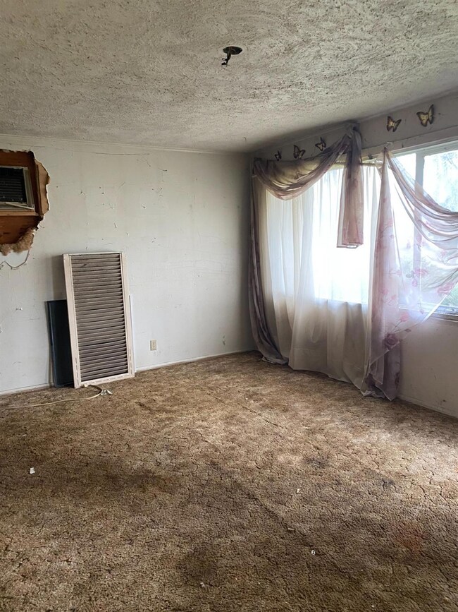 4950 Carolina St, Gary, IN 46409 - photo 5