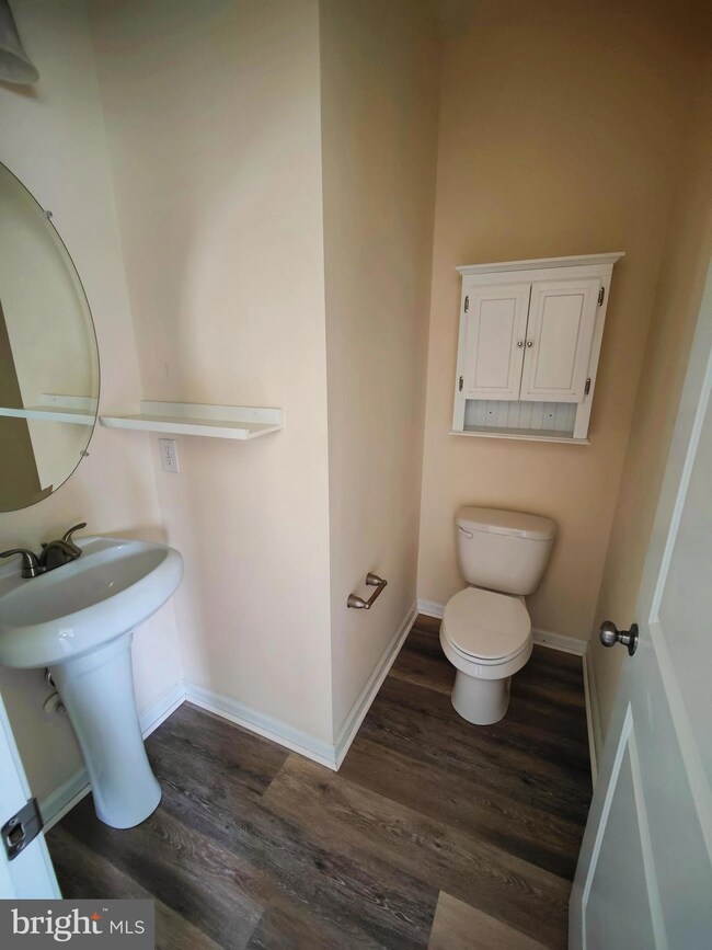 506 Boxwood Ln, Woodbury, NJ 08096 - photo 7