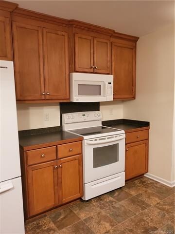 4048 Hereford Ln, Dallas, NC 28034 - photo 3