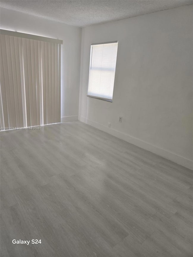 1000 W 28th St unit 17, Hialeah, FL 33010 - photo 2