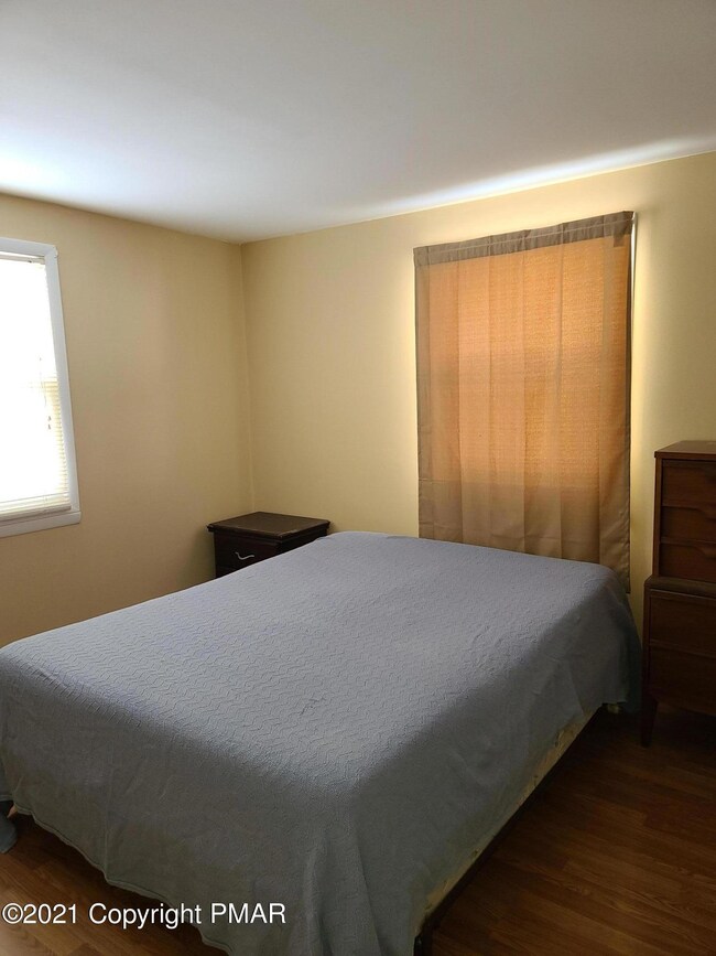 253 Center Rd, Stroudsburg, PA 18360 - photo 7