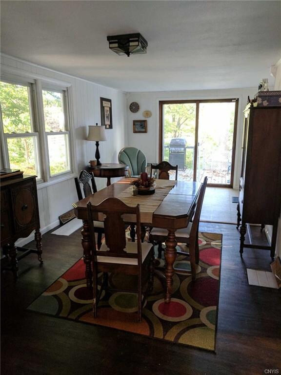 Formal dining room